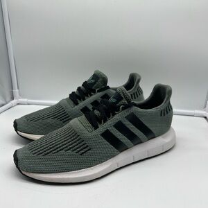 Adidas Mens Swift Run Shoes Green Black CG4115 Low Top Lace Up Sneakers 8M